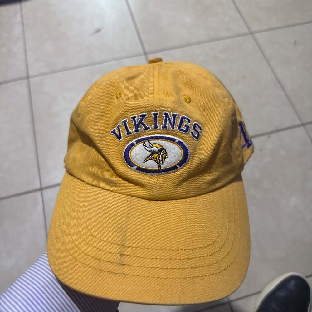 Vintage Logo Athletic Pro Line Minnesota Vikings Hat Strap back One Size SKOAL!